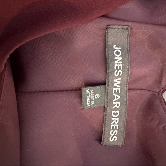 Jones Wear Dress Burgundy Cocktail dress with satin bow. Midi Dress Size 6 NWT - Picture 13 of 14